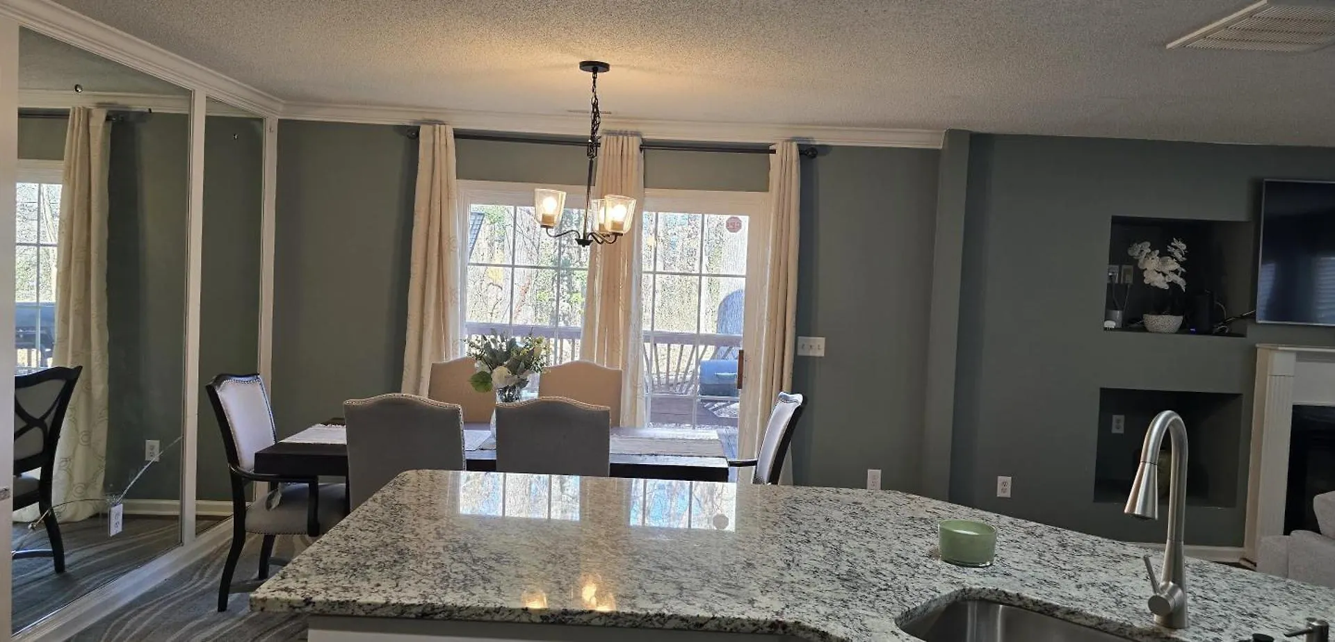 Home Close To Charlotte Uptown & Airport